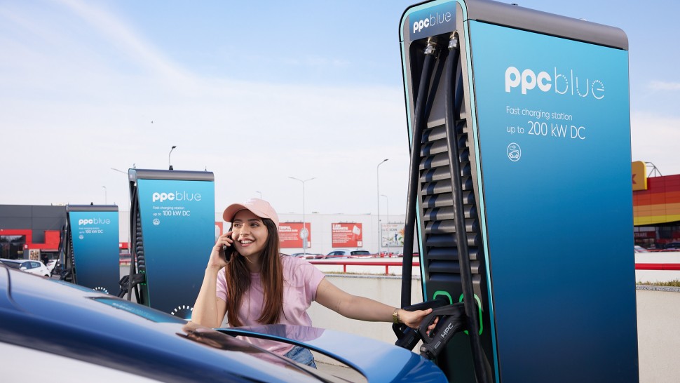 PPC blue şi OSCAR Downstream extind infrastructura de încărcare pe autostrada Moldovei 30 de stații pentru vehicule electrice dintre care 14 pentru transportul greu