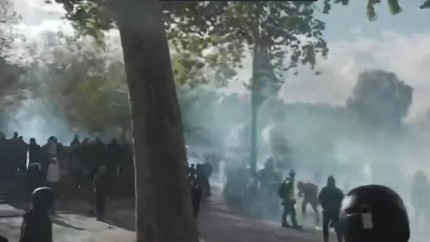 Proteste violente în Franța. Au fost arestate peste 160 de persoane Video